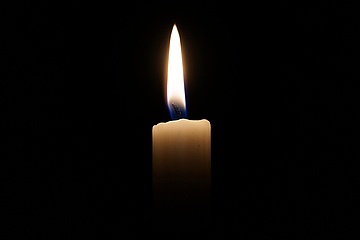 #lichtfenster - Eine Kerze für die Corona-Toten