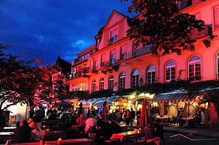 Assmannshausen in red - The special wine festival on the Rhine
