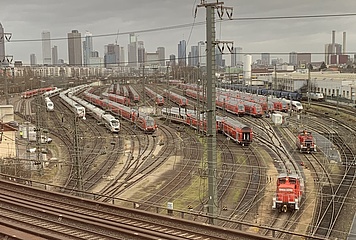 Bahn baut in Frankfurt Niederrad zusätzliche Gleise in Richtung Hauptbahnhof