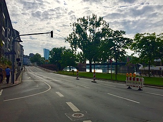 Probeweise Öffnung des nördlichen Mainufers für den Fuß- und Radverkehr beginnt