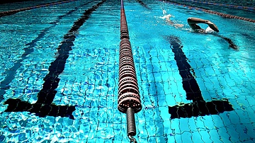 Schwimmen in Frankfurts Bädern ab 4. März wieder nach 3G-Regelung