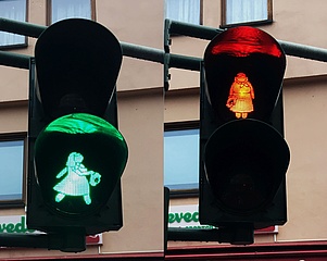 Traffic light ambassador for Ebbelwei district: Sachsenhausen has a Frau Rauscher traffic light
