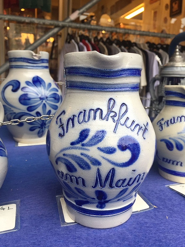 Eight at a Glance Fine and Original Frankfurt Souvenirs FrankfurtTipp