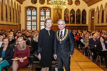 Oberbürgermeister Peter Feldmann beim Christmas Tea des International Women’s Club Frankfurt