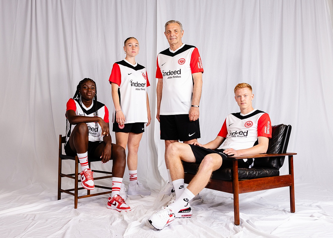 Eintracht Frankfurt presents the new Nike home jersey for the 2024 25 season Frankfurt Tipp