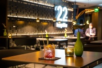 Atemberaubender Blick auf Frankfurt: Die22nd Lounge & Bar Foto: INNSIDE by Melina Frankfurt Eurotheum