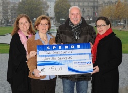 15.000 Euro an Wine Saves Life e.V. VDP