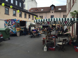 The market in the courtyard - much more than a weekly market 