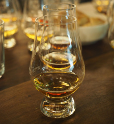 How to best enjoy whisky 