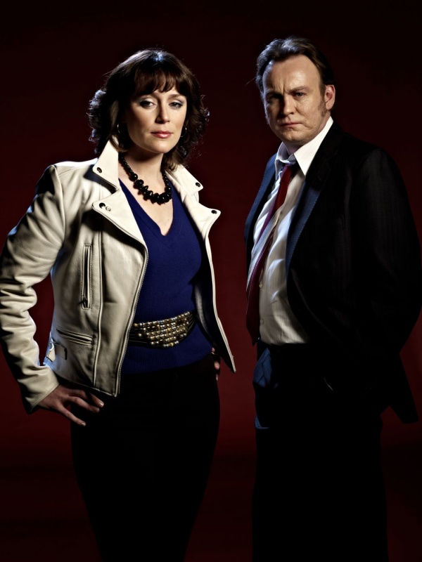 Ashes to Ashes Zurück in die 80er Staffel 2 DVD (Großbritannien 2009) Ashes to Ashes Zurück in die 80er Staffel 2 DVD (Großbritannien 2009)