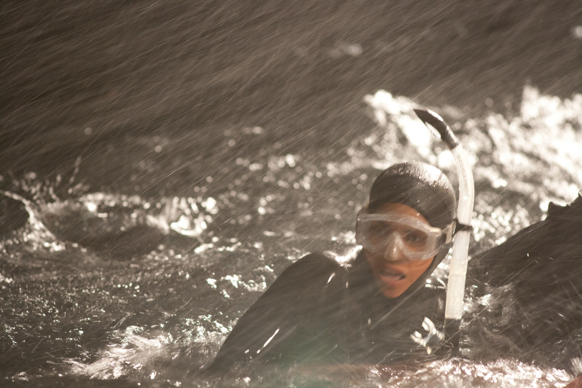 Героиня дайверских ужастиков 5. #Заклинательница акул (Dark Tide) 2012#. Аквалангистки в фильмах.